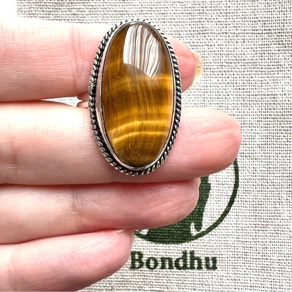 NWT Tiger’s Eye Oval Ring Silver Size 7.25